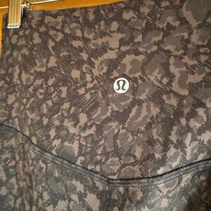 Lulu Lemon Cow Print Dark Chocolate Leggings High Rise